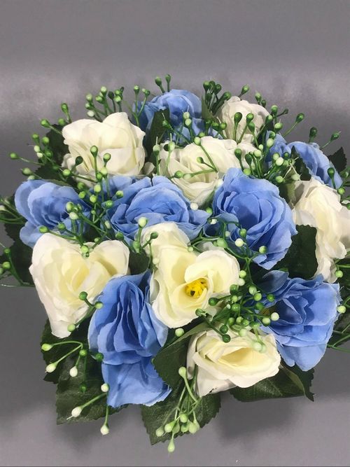 Memorial Grave - Cemetery Pots With Artificial Flowers - Roses With Gyp — image 2