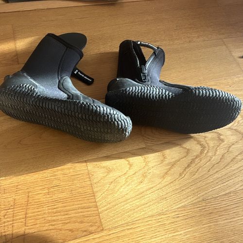 Fourth Element Scuba Diving Boots Unisex UK 8 — image 3