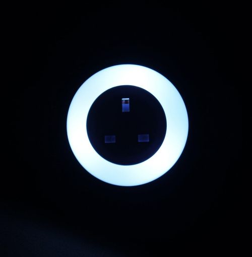 LED Plug In 3 Colour Changing Nightlight Lamp Light Socket Dusk To Dawn Mode — image 7