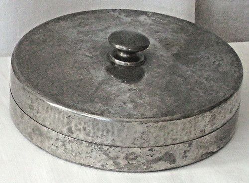 TUDRIC PEWTER CIRCULAR BOX ANTIQUE