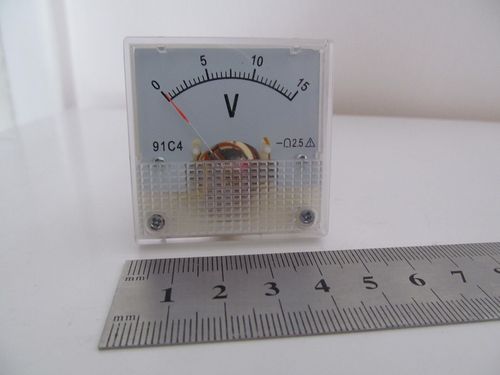12v Voltmeter. Analogue. Panel Mounting. 0-15v DC range. — image 2