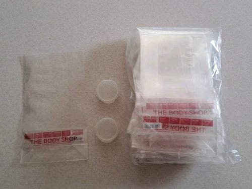 2 x Body Shop Sample Pots 5ml & approx. 90 x Bags — image 1