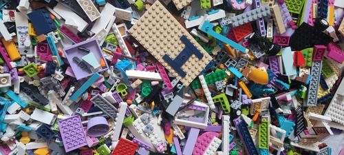 Genuine Lego Friends Girls Bundle 1kg-1000 Mixed Bricks Parts Pieces+2 Figures — image 10