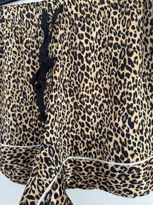 Women's Satin Leopard Print Pyjama Shorts Beige/Black Size 36 Elastic Drawstring — image 3