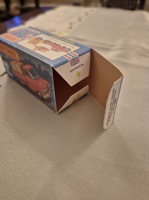 matchbox lesney superfast no 66 Ford transit repro box — image 7