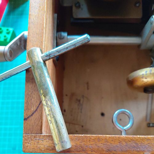 Gledhill Brook Clocking In Machine Time Recorder Working Condition — image 9