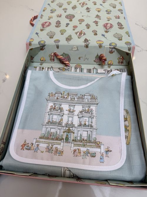 ATELIER CHOUX Harrods Cotton Townhouse Blanket, Bib and Bag Baby Gift Set - NEW  — image 9