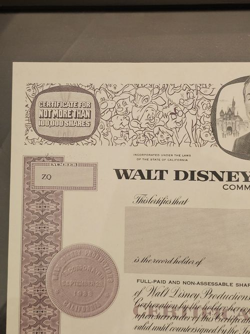 Original 1967 Walt Disney stock certificate Mickey Mouse Authentic Uncirculated — image 7