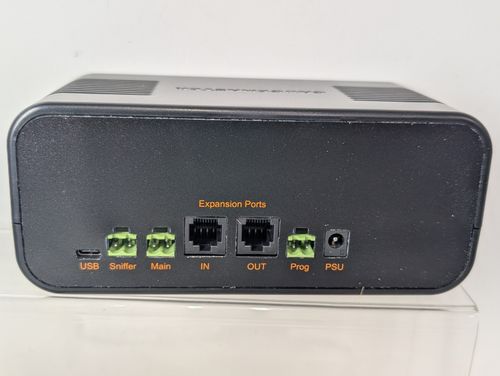 Gaugemaster Infinity Digital DCC Sovereign Starter Controller Package-GMI-D01. — image 3