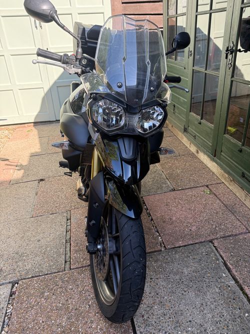 Triumph Tiger 800 — image 7
