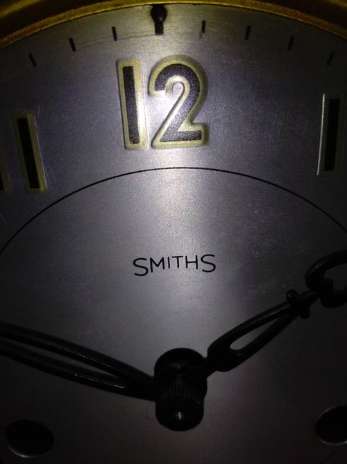 SMITHS BAKELITE ABERDEEN 8 DAY ART DECOR  MANTLE CLOCK  KEY INSTRUCTIONS  V G C — image 7