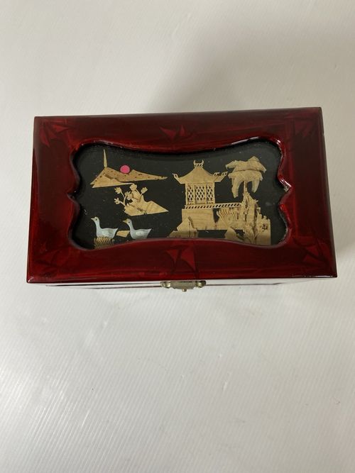 Vintage Chinese Laquered Jewellery Box with Carved Cork Diorama Picture — image 2