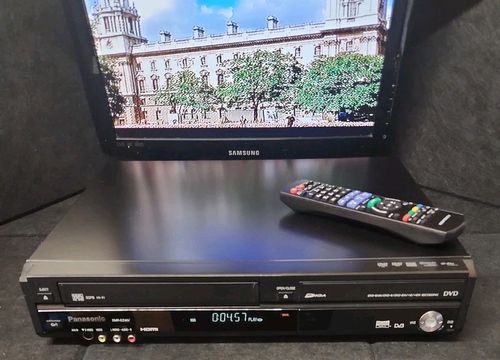Panasonic DMR-EZ48V DVD VCR Recorder Combi Freeview HDMI With Remote Control  — image 2