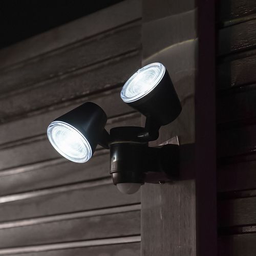 Battery LED PIR Motion Sensor Security Outdoor Twin Adjustable Wall Flood Light — image 9
