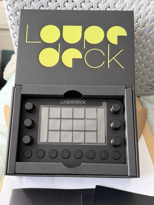 Loupedeck Live Streaming & Content Creation Console, Customisable Controls USB — image 2
