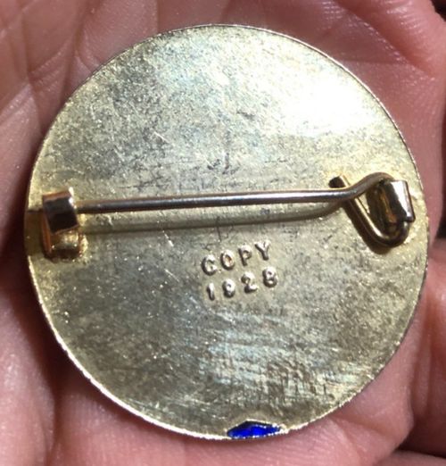 RARE VINTAGE WEST HAM SPEEDWAY SUPPORTERS CLUB ENAMEL PIN BADGE — image 2