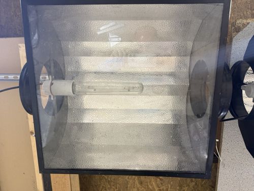 2 x 8”  Air Cooled Reflectors Grow Light Shizzle — image 2