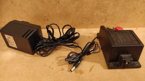 HORNBY R965 CONTROLLER & C.912 TRANSFORMER - MODEL RAILWAY LAYOUT TRAIN  SET — image 3