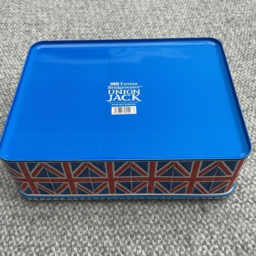 Emma Bridgewater Union Jack Rectangular Biscuit Tin with Lid "TRULY GREAT" — image 2