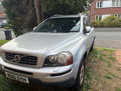 Volvo XC90 D5 ACTIVE AWD 2010 automatic  Spares Or Repairs — image 1