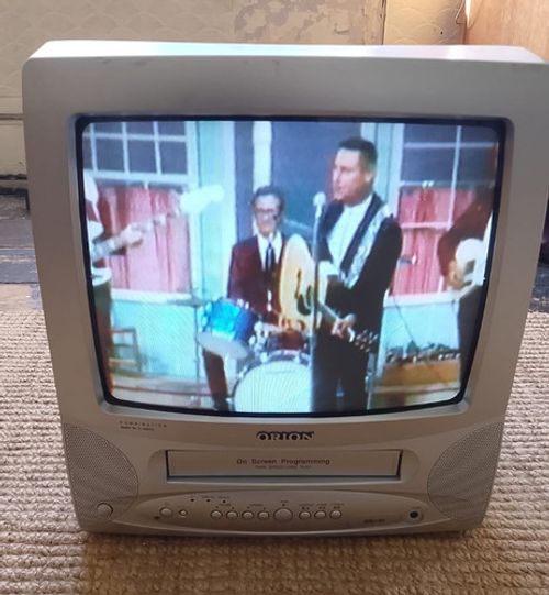 Orion C. 1600SL VCR Retro Gaming TV Combo VHS Television Working tested no remot