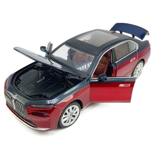 1:24 BMW i7 G70 EV Model Car Metal Diecast Toy Cars Toys for Boys Kids Gifts Red — image 7