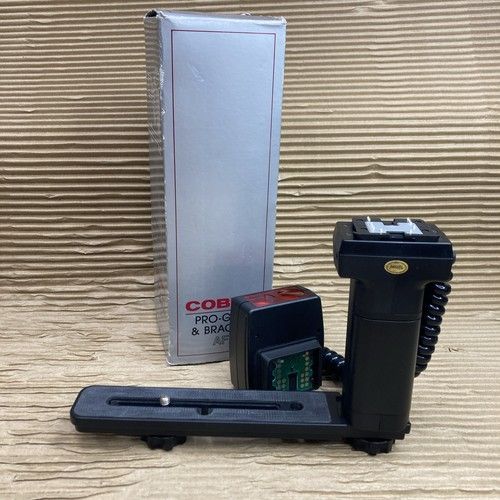 Cobra Flash Pro Grip - Off camera dedicated flash bracket