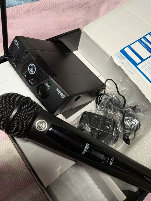 AKG. WMS 40 Pro Mini. Radio Microphone Kit. — image 2