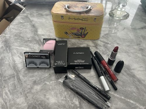 Mac Beauty Box With Make Up-Selfriges Set — image 1