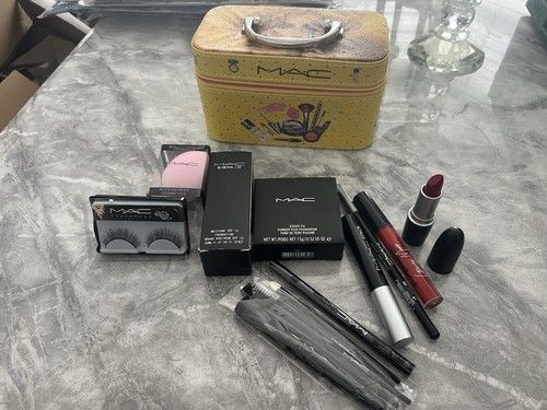Mac Beauty Box With Make Up-Selfriges Set