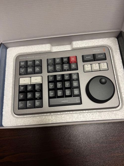 Blackmagic Design DaVinci Resolve Speed Editor Editing Keyboard — image 1