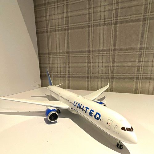 United Airlines Boeing 787 Dreamliner Passenger Model Aircraft Plane