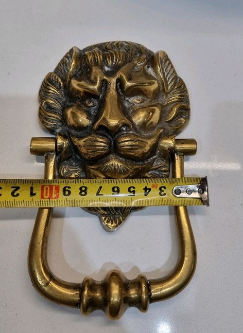 Antique Victorian Brass Lions Head Door Knocker Door Hardware Old — image 8
