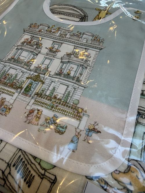 ATELIER CHOUX Harrods Cotton Townhouse Blanket, Bib and Bag Baby Gift Set - NEW  — image 18