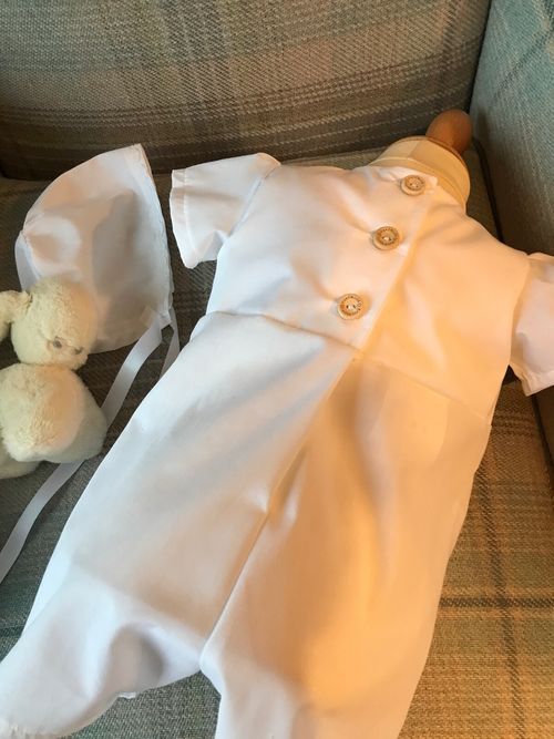BOYS CHRISTENING ROMPER SUIT AND BAPTISM BONNET - PERSONALISED - BABY CLOTHES — image 9