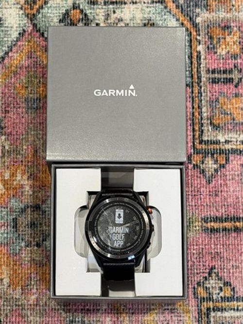 Garmin Approach S62 Golf GPS Watch Touchscreen Black - VGC includes white strap