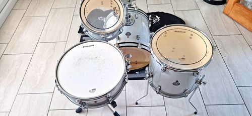 Ludwig Breakbeats. Snare Stand Not Included. Near Perfect. With Leopard Bass.