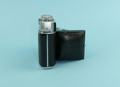 1957 Kodak Retina IIIc (Type 021 II) rangefinder outfit. Cased with three lenses — image 6