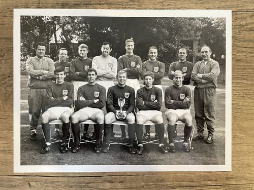 1966 ENGLAND World Cup Final Team Photo with Trophy 8" x 6" Quality Photo — image 3