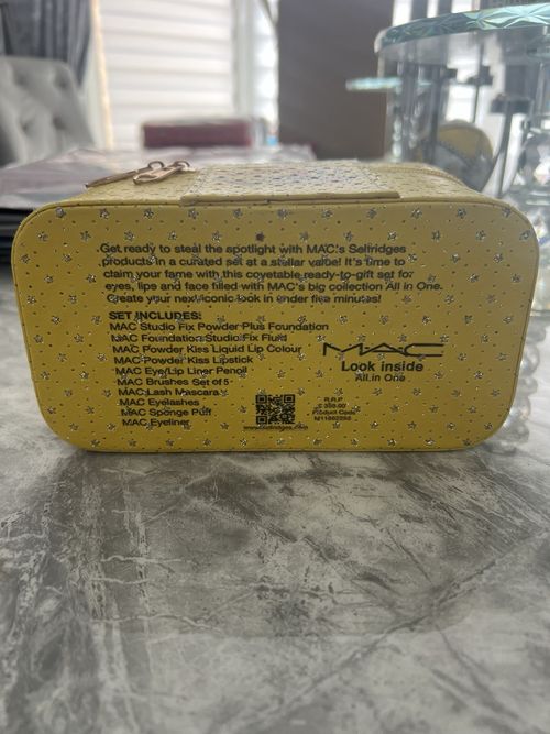 Mac Beauty Box With Make Up-Selfriges Set — image 5