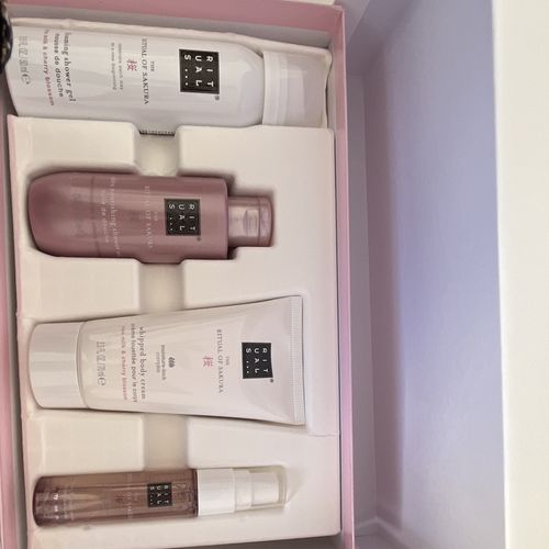 Rituals The Ritual of Sakura Gift Set Shower Gel, Body Cream & Body Mist — image 3
