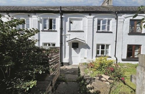 Cosy 2 Bed Terrace House Cottage Garden North Tawton Devon EX20 Grade 2 Listed
