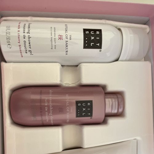 Rituals The Ritual of Sakura Gift Set Shower Gel, Body Cream & Body Mist — image 4