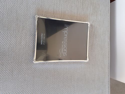 Photo Album with 40 self Adhesive Pages and Silver coloured Photo Frame 6x8 — image 9