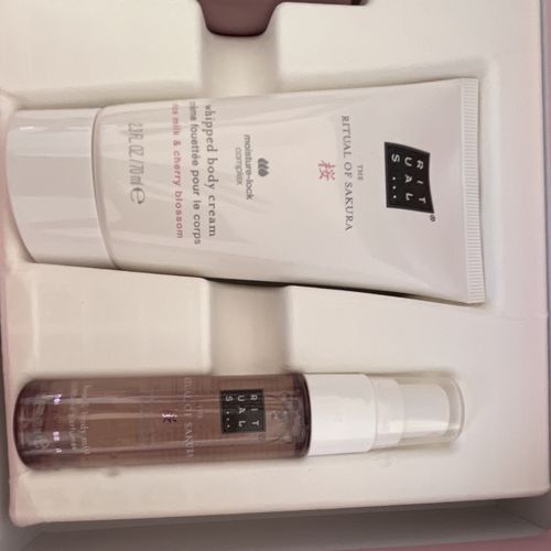 Rituals The Ritual of Sakura Gift Set Shower Gel, Body Cream & Body Mist — image 5