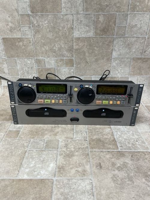 Skytec Tec 2700 DJ Controller and Dual CD Player- Read Description