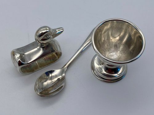Vintage Christening Set Egg Cup Spoon Napkin Ring Silver Plated Sheffield Boxed — image 11