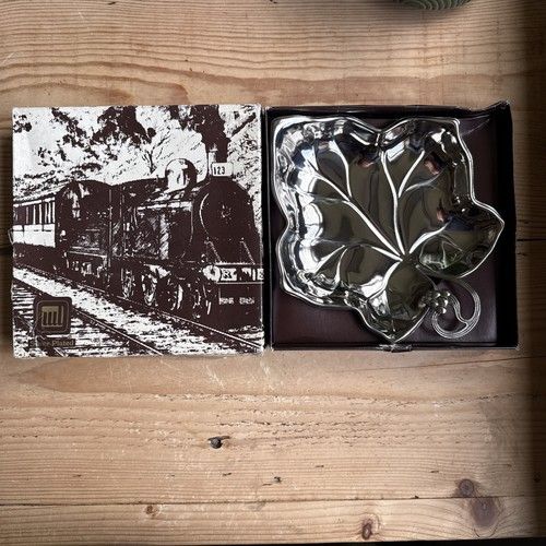 Vintage Silver Plated Leaf Dish Boxed Grape Handle Trinket Tray Candy Bowl Retro