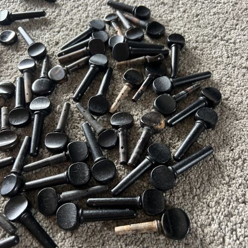 Job Lot Approx 90 Vintage Violin Viola Tuning Pegs Ebony Wood Luthier Spares — image 4