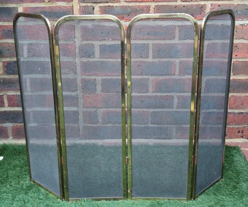 Vintage Brass Folding Fire Guard Screen 4 Panel Mesh Fireplace Spark Guard — image 1